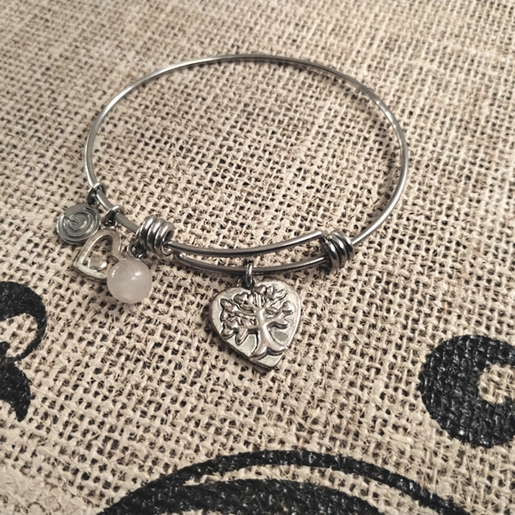 Family Tree Charm Bracelet - Picture 1 of 13